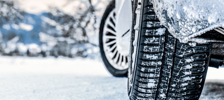 Ik ga op wintersport en neem mee: ski's, skikleding en... winterbanden?